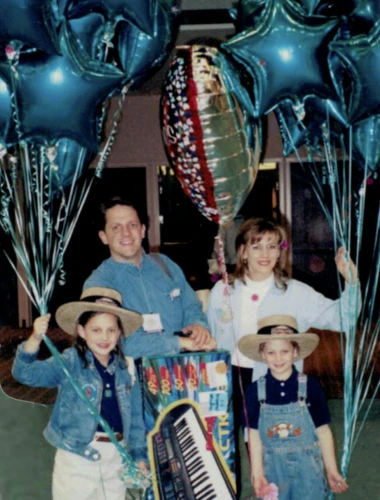 family at convention